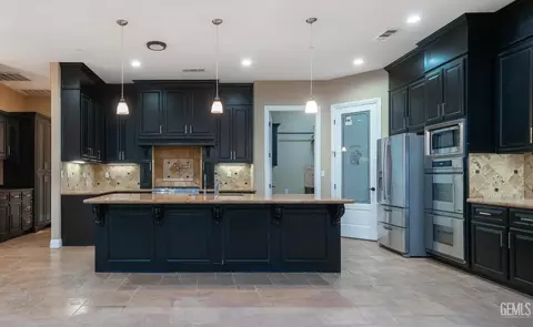 4010 Cogburn Ct, Bakersfield, CA 93313 photo 9