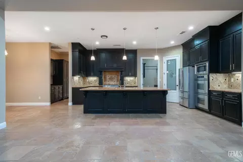 4010 Cogburn Ct, Bakersfield, CA 93313 photo 8