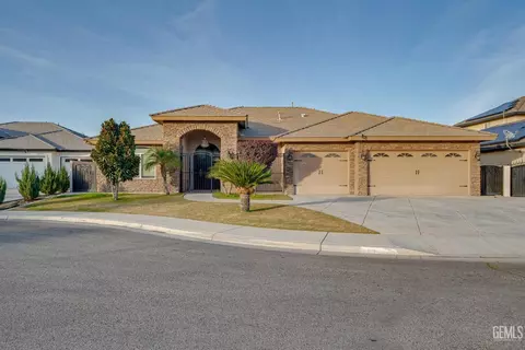 4010 Cogburn Ct, Bakersfield, CA 93313 photo 1