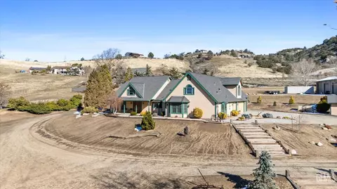 Exterior - 25820 Skyline Dr, Tehachapi, CA 93561 photo 3 of 16
