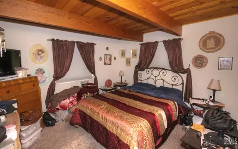 Bedroom - 22601 Sunrise Ct, Tehachapi, CA 93561 photo 2 of 3
