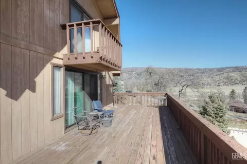 Exterior - 22601 Sunrise Ct, Tehachapi, CA 93561 photo 1 of 2