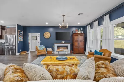 21029 Pegasus St, Tehachapi, CA 93561 photo 8