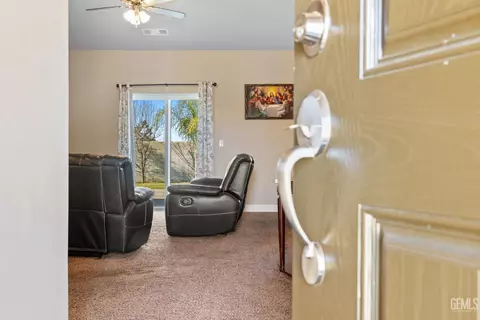 1785 Capistrano Ave, Wasco, CA 93280 photo 6