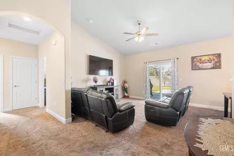 1785 Capistrano Ave, Wasco, CA 93280 photo 8