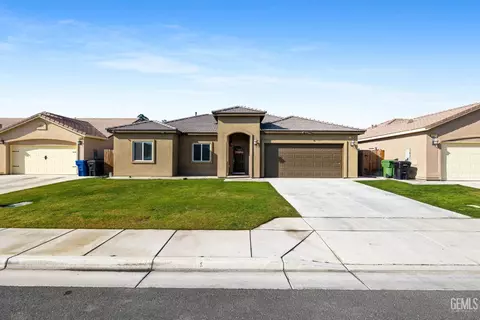 1785 Capistrano Ave, Wasco, CA 93280 photo 2