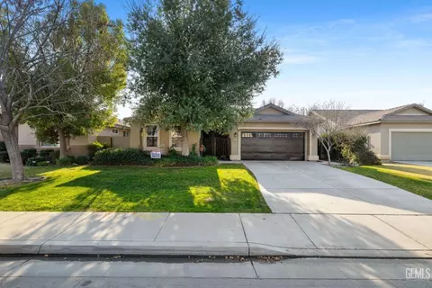 12003 Galileo Dr, Bakersfield, CA 93312