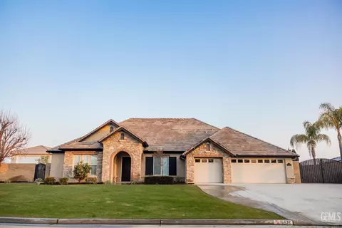 16432 Blake Island Ct, Bakersfield, CA 93314