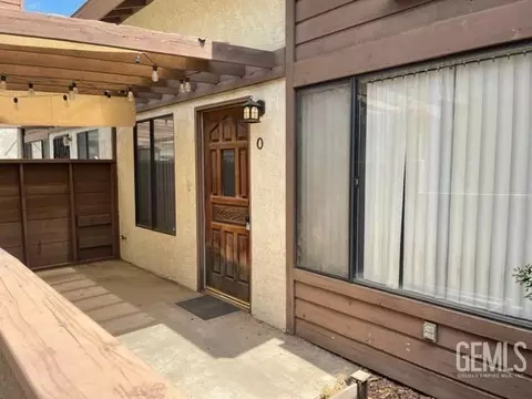 2316 Gosford Rd #O, Bakersfield, CA 93309