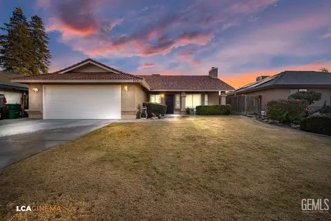 513 Sarabande Ave, Bakersfield, CA 93308