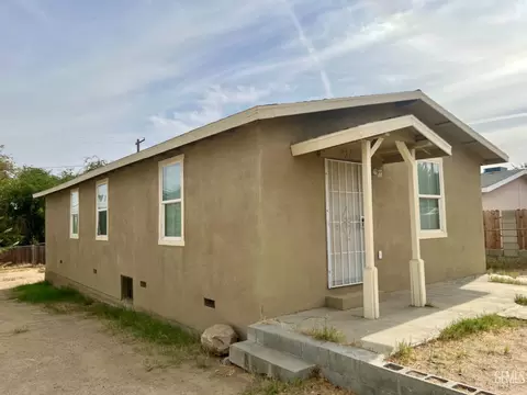 Exterior - 420 Olive Ave, Taft, CA 93268 photo 3 of 3
