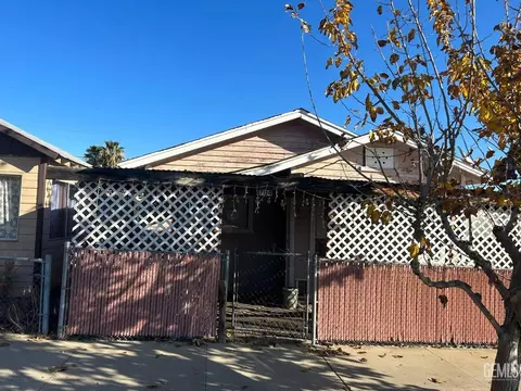 704 Lucard St, Taft, CA 93268