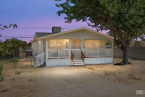 314 Lierly, Taft, CA 93268 photo 1