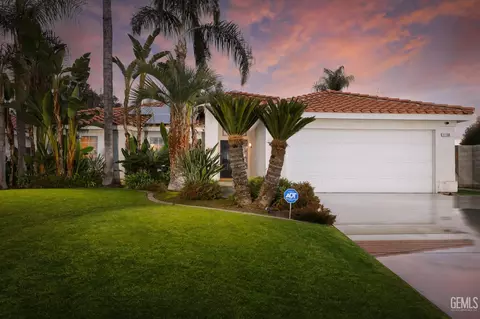 11100 Mirrored Image Ct, Bakersfield, CA 93311