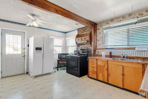 316 D St, Taft, CA 93268 photo 12