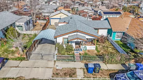 316 D St, Taft, CA 93268 photo 2