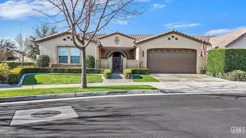12509 Winterbourne St, Bakersfield, CA 93312