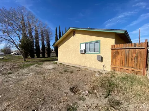 Exterior - 409 Sudan Ave, Buttonwillow, CA 93206 photo 6 of 10