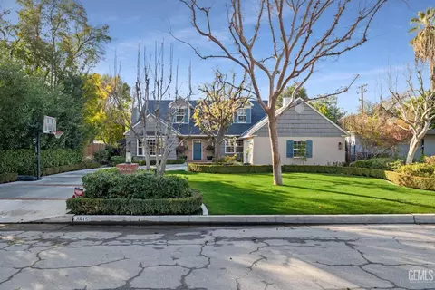 3015 20th St, Bakersfield, CA 93301