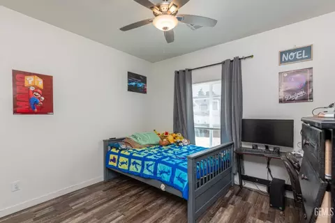 Bedroom - 20141 La Jara Dr, Tehachapi, CA 93561 photo 2 of 4