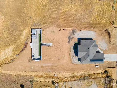 View/Area - 20141 La Jara Dr, Tehachapi, CA 93561 photo 1 of 2