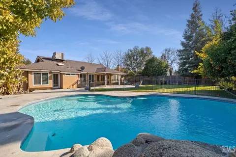 1601 Manning St, Bakersfield, CA 93309