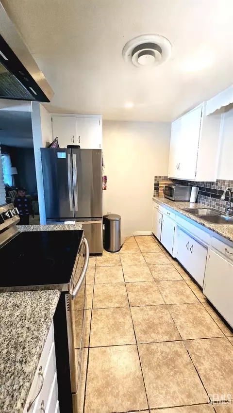 611 B St, Taft, CA 93268 photo 6