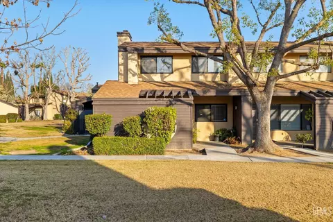 1001 Mohawk St #70, Bakersfield, CA 93309