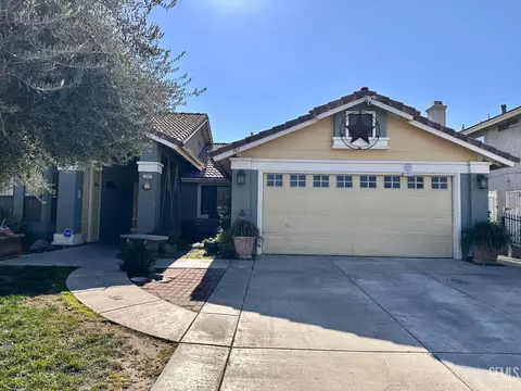 Exterior - 707 Fairview Rd, Bakersfield, CA 93307 photo 1 of 5