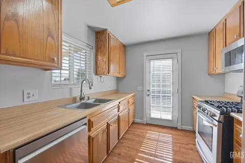 21530 Silver Dr, Tehachapi, CA 93561 photo 16