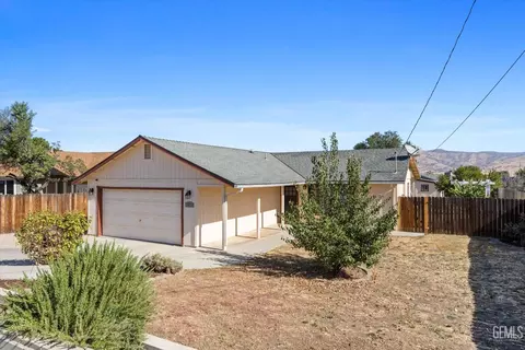21530 Silver Dr, Tehachapi, CA 93561 photo 5