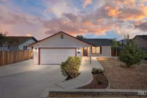 21530 Silver Dr, Tehachapi, CA 93561 photo 1
