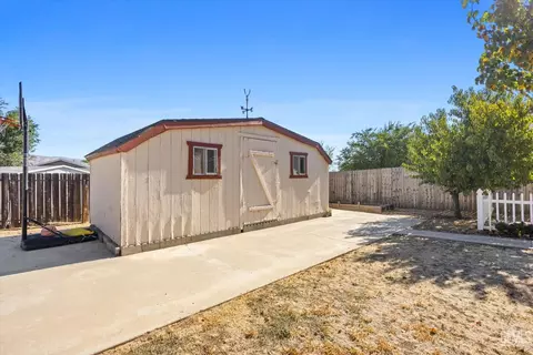 21530 Silver Dr, Tehachapi, CA 93561 photo 31