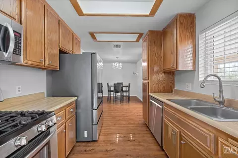 21530 Silver Dr, Tehachapi, CA 93561 photo 17