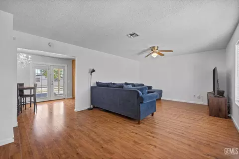 21530 Silver Dr, Tehachapi, CA 93561 photo 7