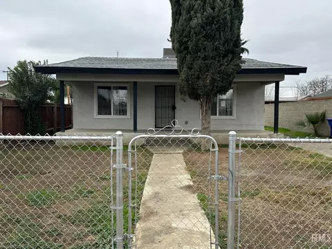 604 Sparling Ave, Bakersfield, CA 93307