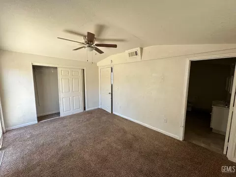 Bedroom - 405 A St, Taft, CA 93268 photo 2 of 6