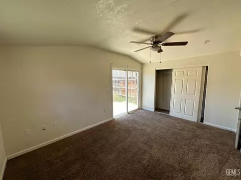 Bedroom - 405 A St, Taft, CA 93268 photo 1 of 6