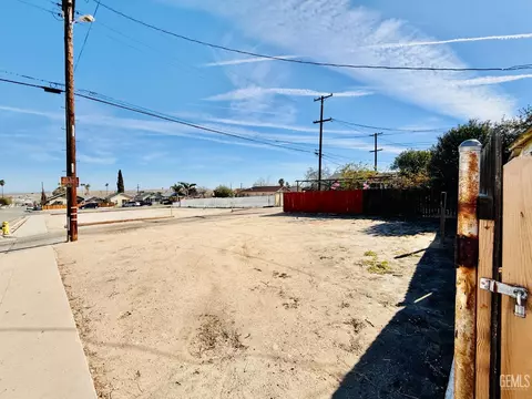 408 5th St, Taft, CA 93268 photo 2