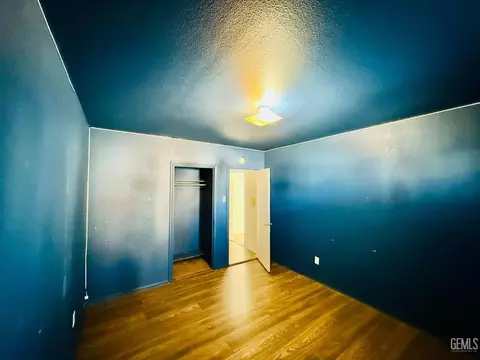 406 5th St, Taft, CA 93268 photo 8