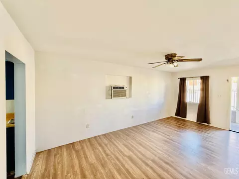 406 5th St, Taft, CA 93268 photo 4