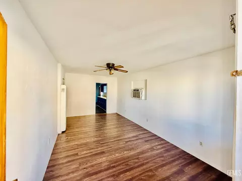 406 5th St, Taft, CA 93268 photo 3