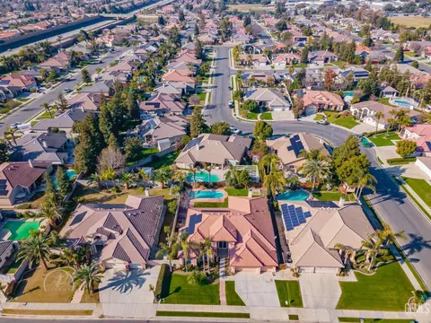 607 Echo Summit Dr, Bakersfield, CA 93312 photo 12