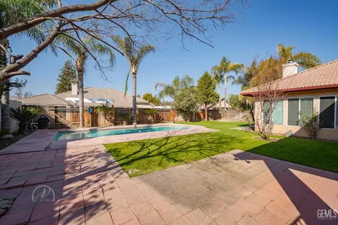 607 Echo Summit Dr, Bakersfield, CA 93312 photo 33
