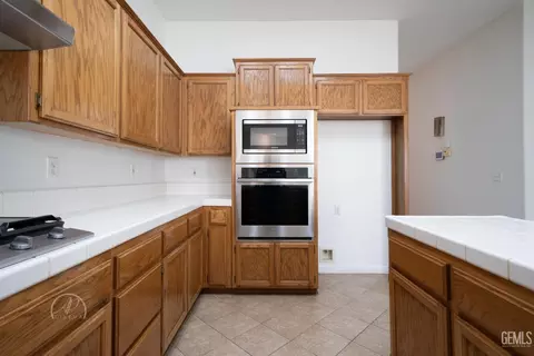 607 Echo Summit Dr, Bakersfield, CA 93312 photo 25