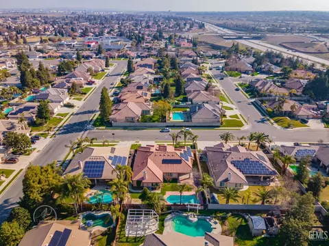607 Echo Summit Dr, Bakersfield, CA 93312 photo 13