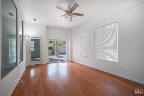 607 Echo Summit Dr, Bakersfield, CA 93312 photo 32