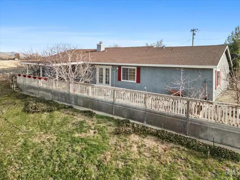 21941 Fig Ct, Tehachapi, CA 93561 photo 7