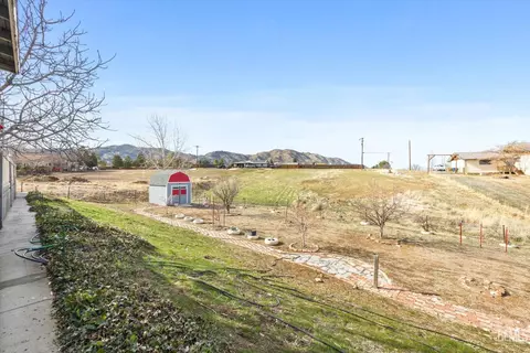 21941 Fig Ct, Tehachapi, CA 93561 photo 44
