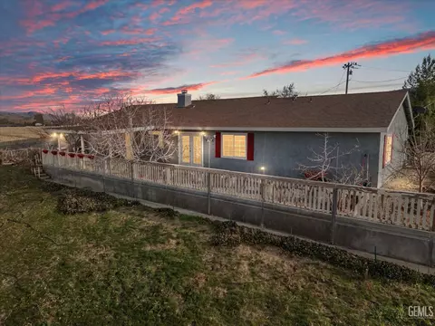 21941 Fig Ct, Tehachapi, CA 93561 photo 3